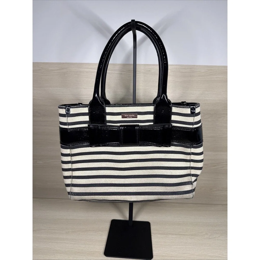 Kate‎ Spade Quinn Cream With Black Patent Leather Striped Purse, w/ Bow Tweed